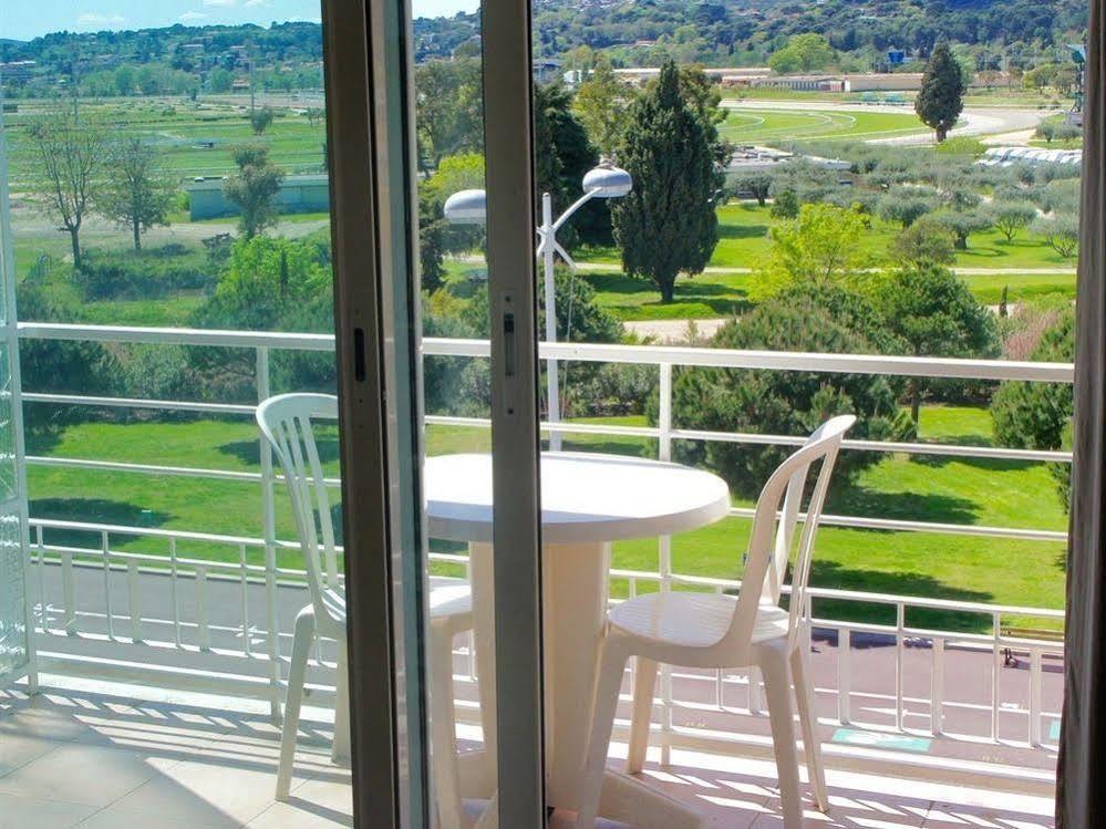Holiday home Meublee Studiotel *